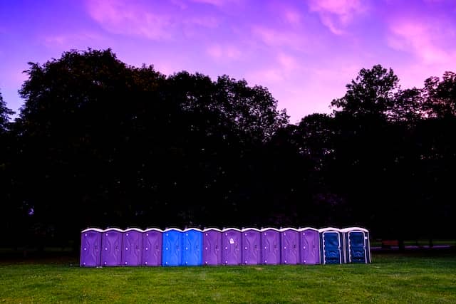 How to Avoid Overcrowding at Outdoors Events with Portable Restroom Rental